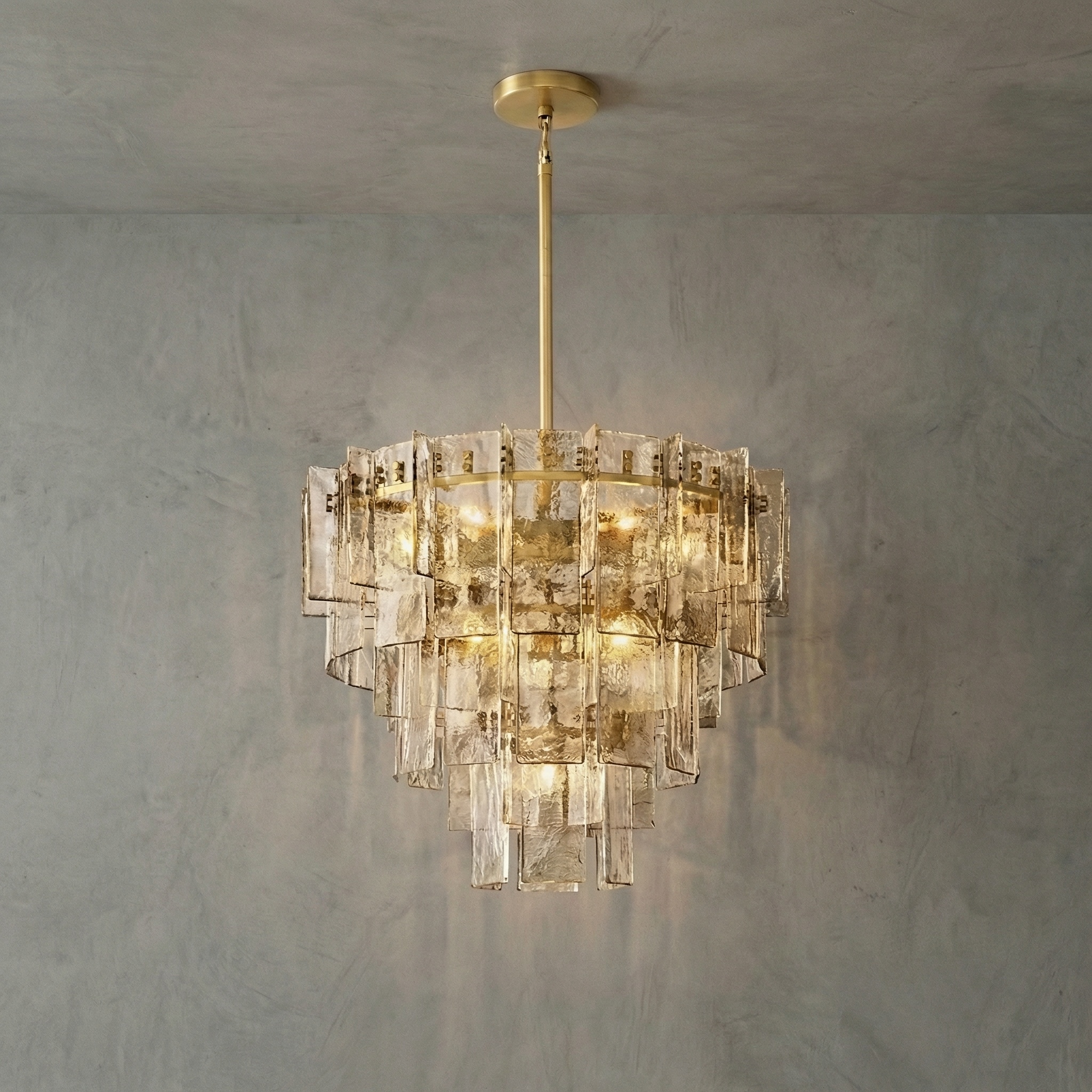 Glacière SMOKE GLASS TIERED CHANDELIER 36"